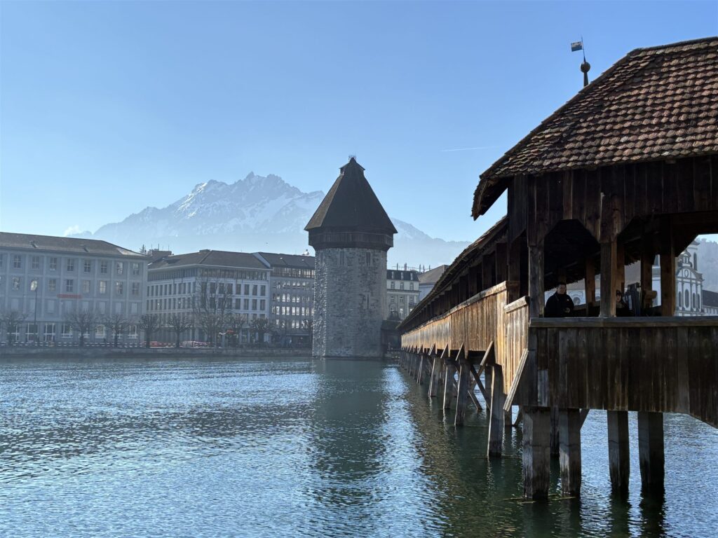 Ponte Kapellbrücke em Lucerna, na Suíça