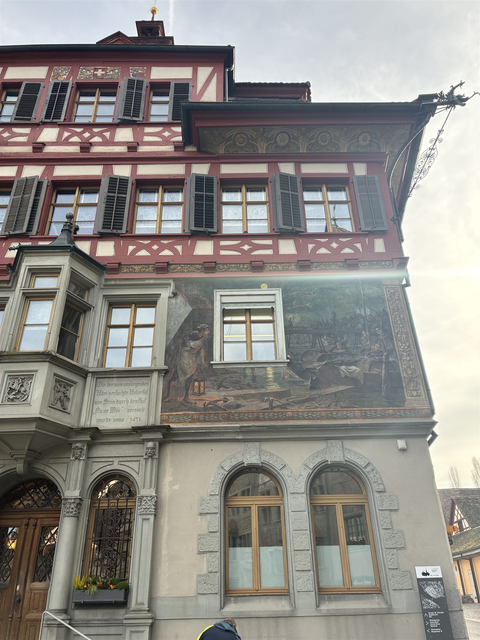Fachadas pintadas à beira do Reno, em Stein am Rhein