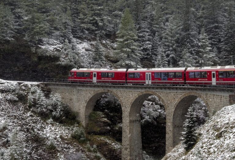 Bernina Express: travessia dos Alpes à Itália