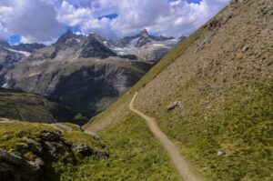 Paisagem de montanha no Valais, na Suíça