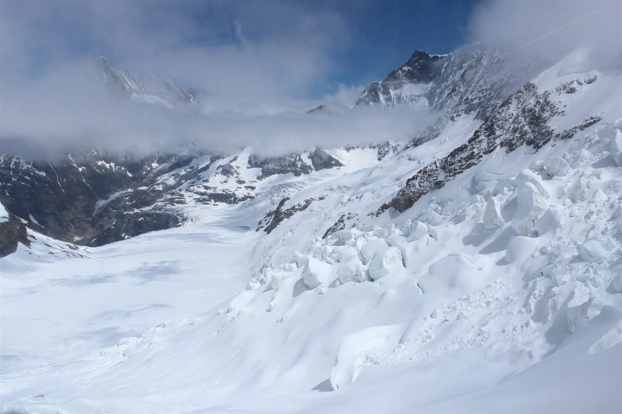 Panorama da geleira de Aletsch a partir do Jungfraujoch, o Topo da Europa