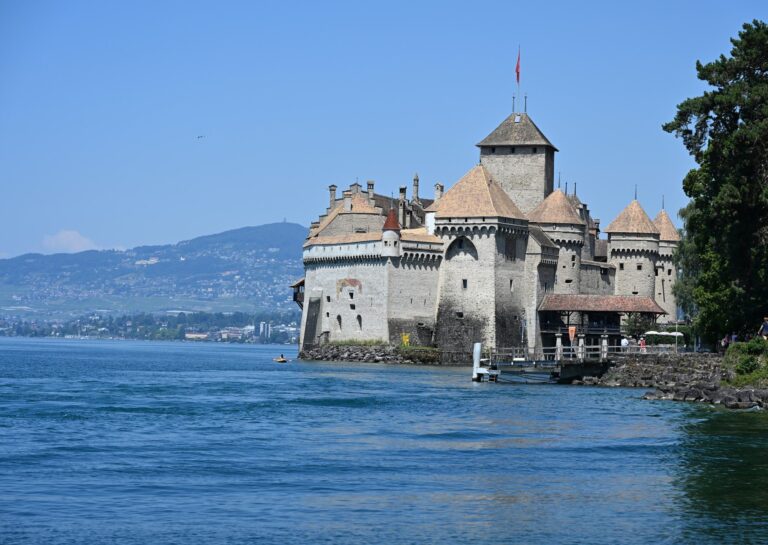 Onde ficar perto do Castelo de Chillon: hotéis em Montreux, Veytaux e Villeneuve