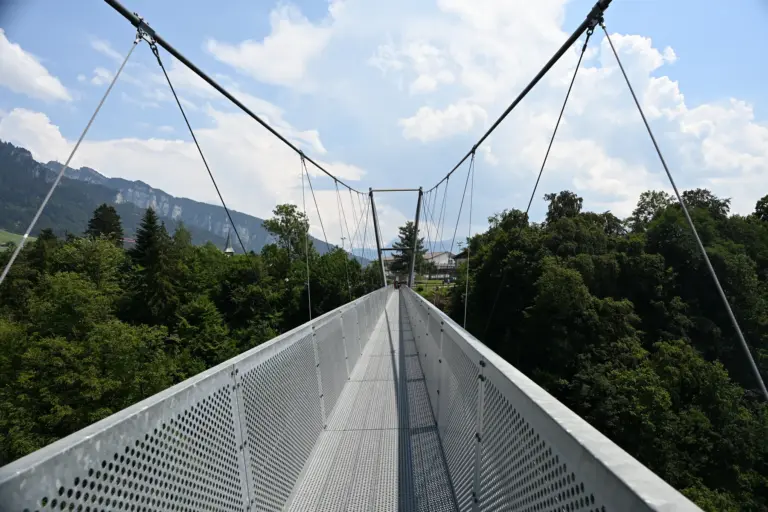 Ponte de Sigriswil: travessia e vistas do Lago Thun